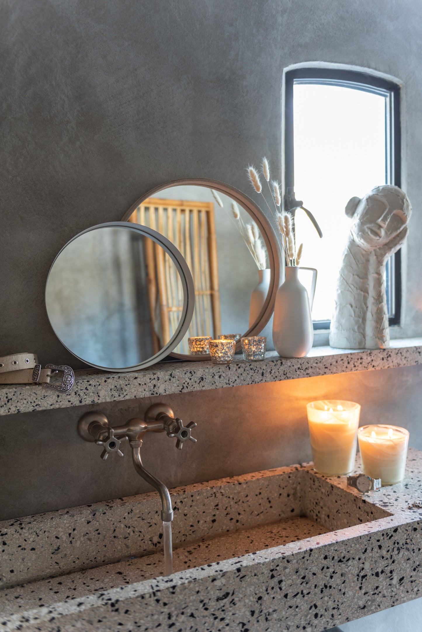 ROUND MIRROR WHITE METAL EDGE SMALL