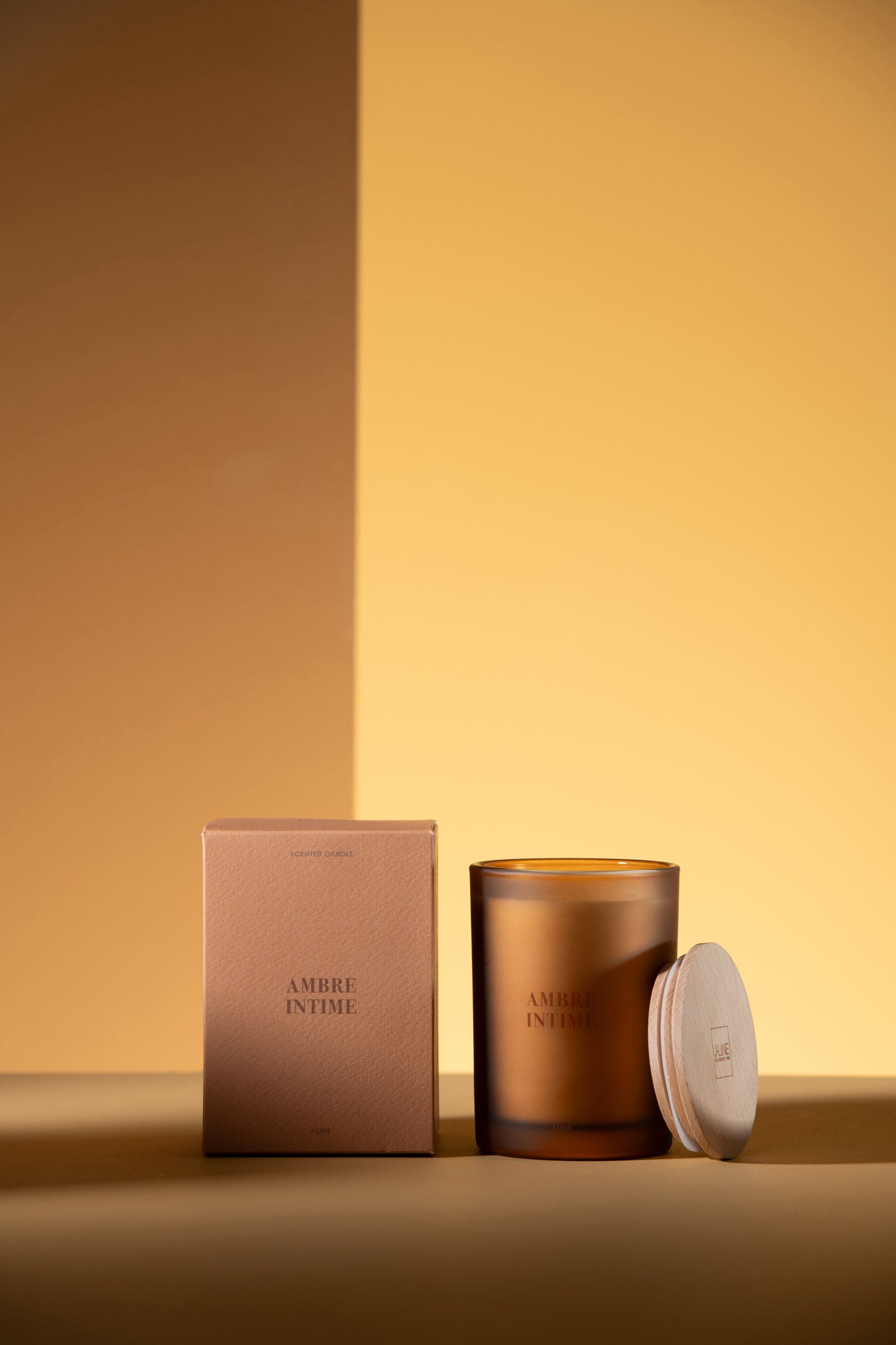 Bougie parfumée "Accords essentiels" Ambre intime